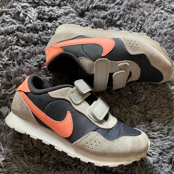 NIKE PRESCHOOL SHOES - Picture 1 of 4